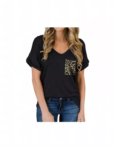 Leopard Print Pocket T Black